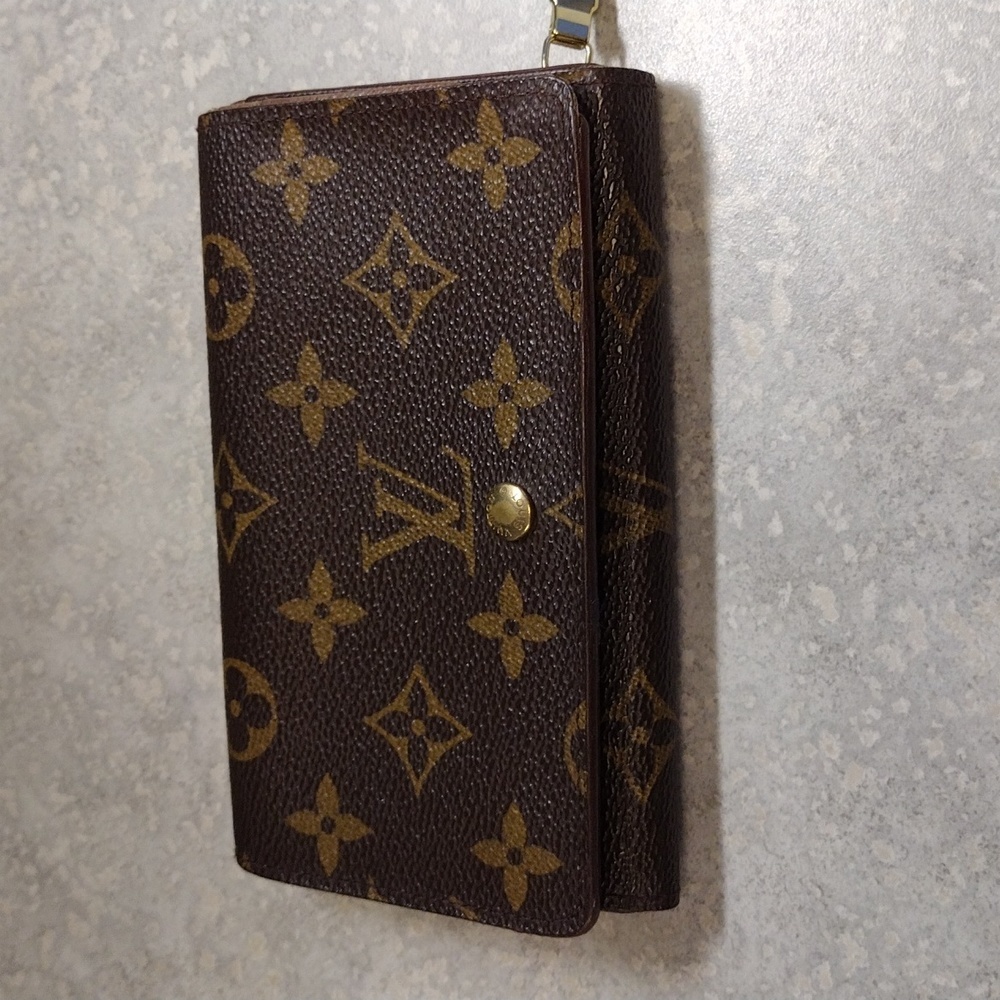1996 Louis Vuitton Vintage Wallet